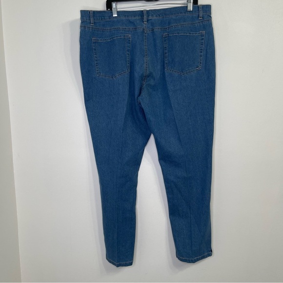 Ruby Rd. Classic Fit Straight-Leg Jeans in Size 22W - Picture 2 of 6